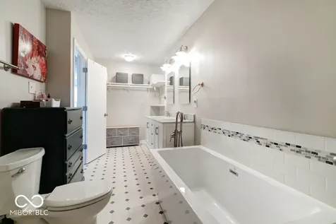 4746 Charrington Circle Indianapolis IN 46254