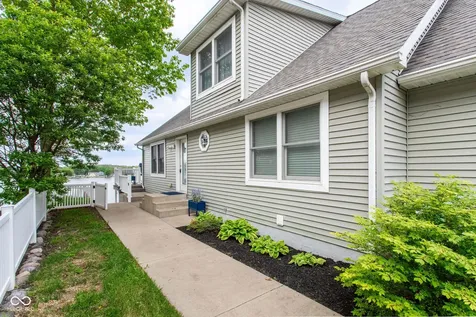 5823 E Sheridan Road Monticello IN 47960