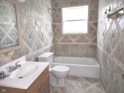 2928 S Kenmore Road Indianapolis IN 46203