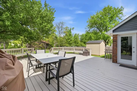 8038 Springwater Drive W Indianapolis IN 46256