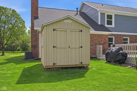 8038 Springwater Drive W Indianapolis IN 46256