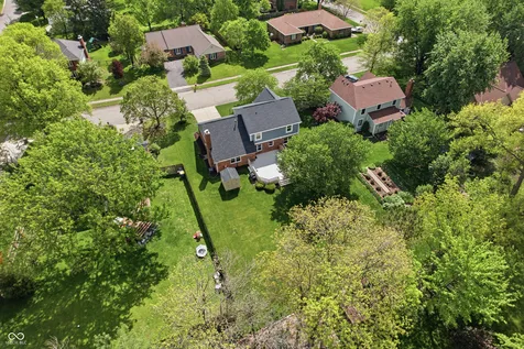 8038 Springwater Drive W Indianapolis IN 46256