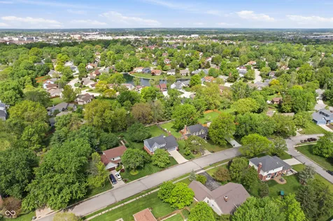 8038 Springwater Drive W Indianapolis IN 46256