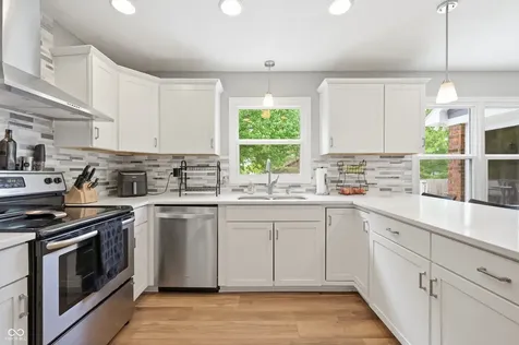 8038 Springwater Drive W Indianapolis IN 46256