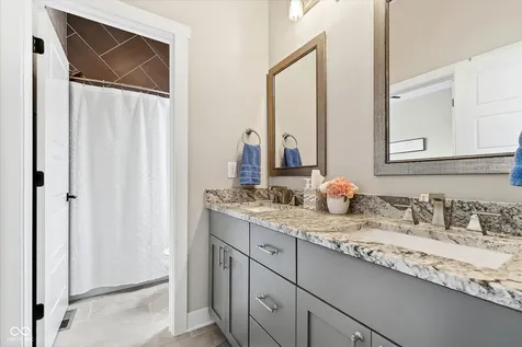 18295 Lakes End Drive Westfield IN 46074