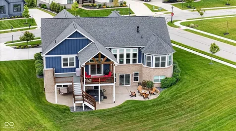 18295 Lakes End Drive Westfield IN 46074