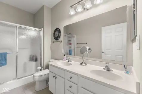 5189 Bally Bunion Drive Avon IN 46123