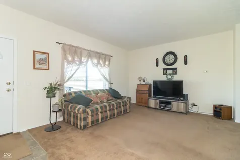 4343 E 900 N Greenfield IN 46140