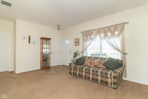 4343 E 900 N Greenfield IN 46140