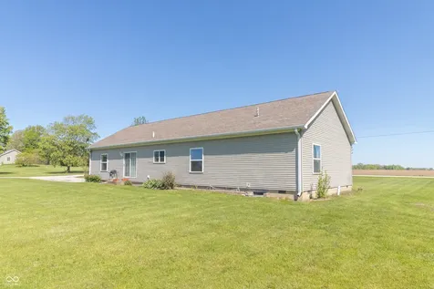4343 E 900 N Greenfield IN 46140