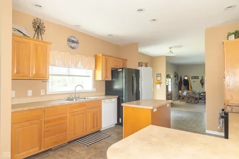 4343 E 900 N Greenfield IN 46140