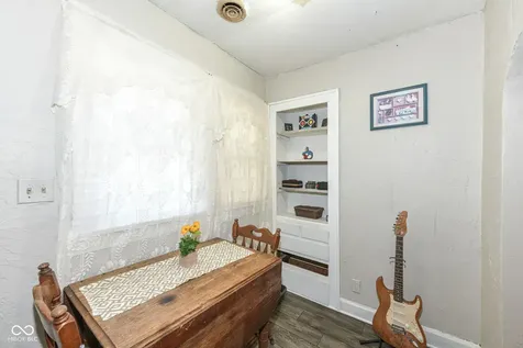 1120 E 30th Street Anderson IN 46016