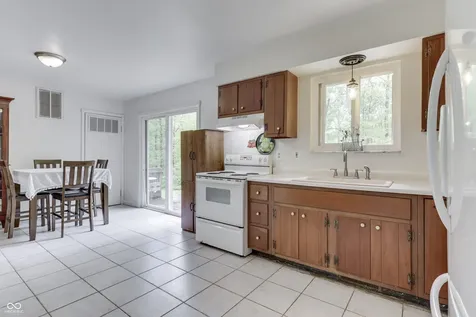 181 W Robertson Road Morgantown IN 46160