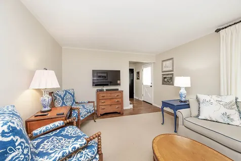 5942 Hillside Avenue East Drive Indianapolis IN 46220