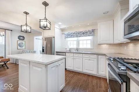 5942 Hillside Avenue East Drive Indianapolis IN 46220
