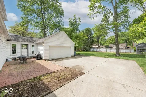 5942 Hillside Avenue East Drive Indianapolis IN 46220