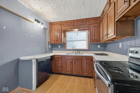 4150 W 600 S Shelbyville IN 46176