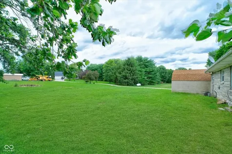 4150 W 600 S Shelbyville IN 46176