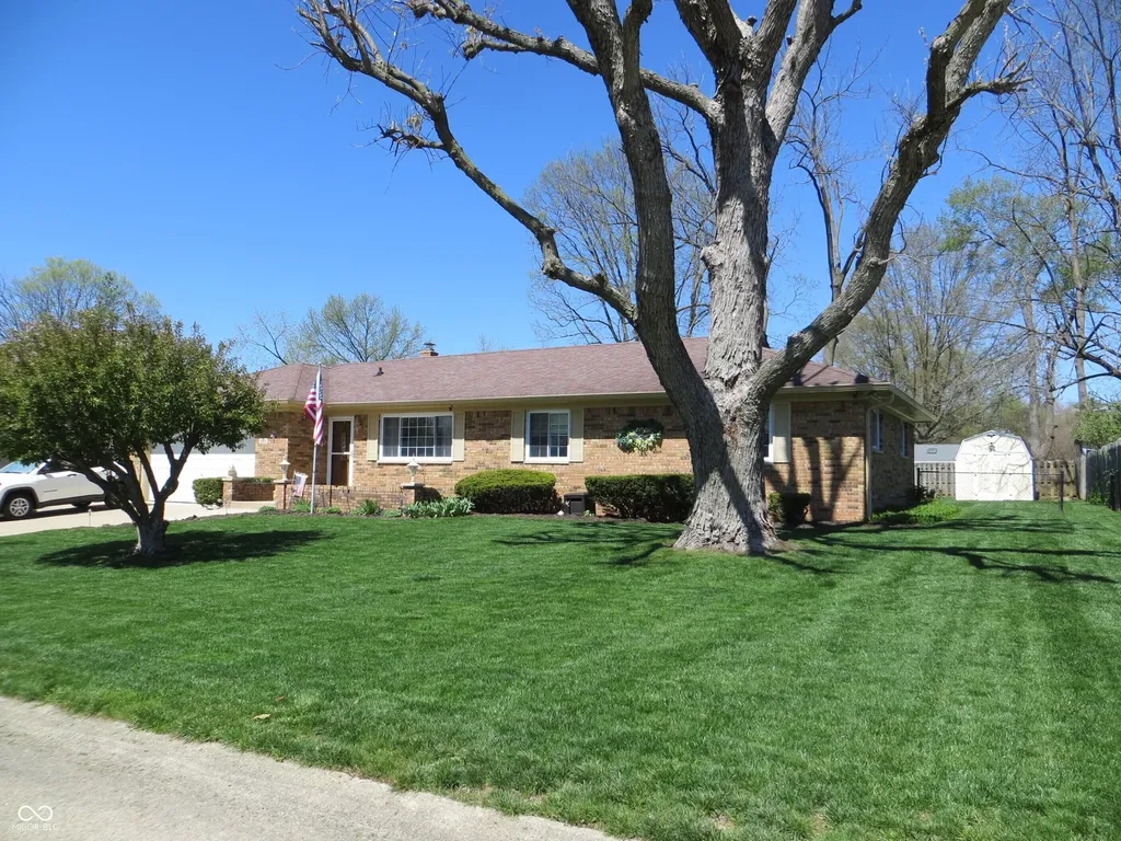 628 W Ralston Road Indianapolis IN 46217