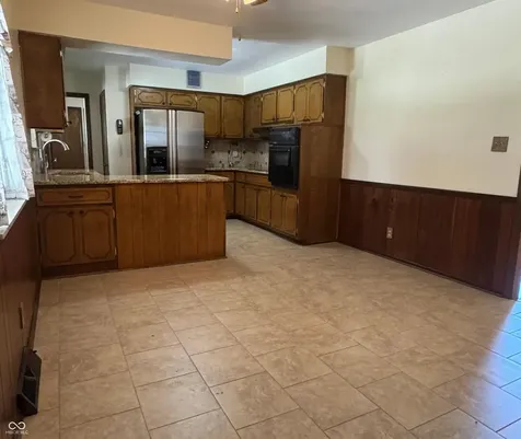 628 W Ralston Road Indianapolis IN 46217