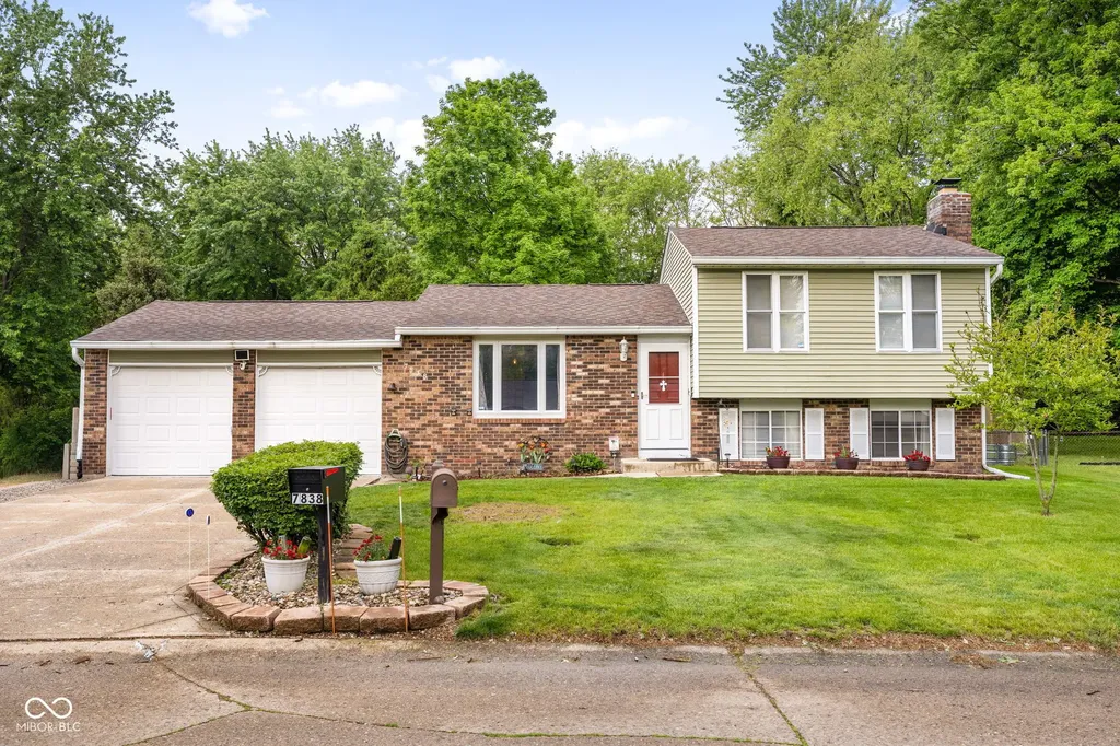 7838 Savannah Drive Indianapolis IN 46217