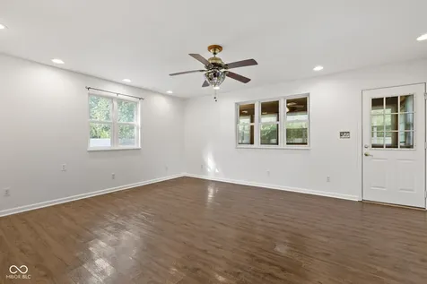 7838 Savannah Drive Indianapolis IN 46217