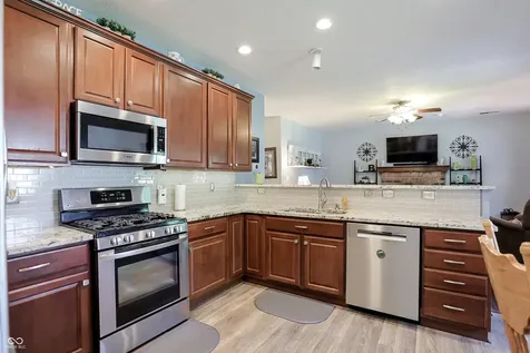 8112 Grassy Meadow Circle Indianapolis IN 46259