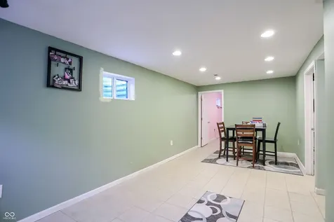 8112 Grassy Meadow Circle Indianapolis IN 46259