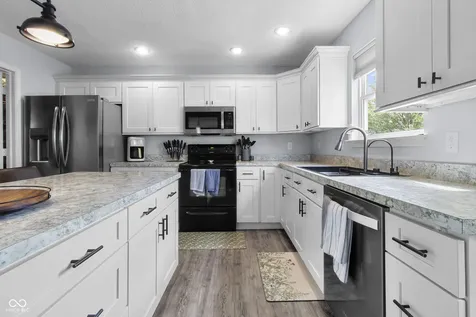 9891 Sapphire Berry Lane Fishers IN 46038
