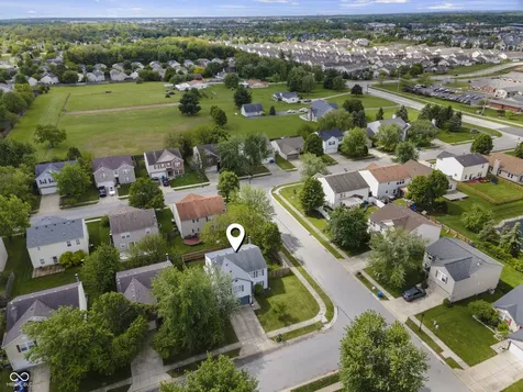 9891 Sapphire Berry Lane Fishers IN 46038