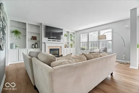 6563 Bainbridge Way Zionsville IN 46077
