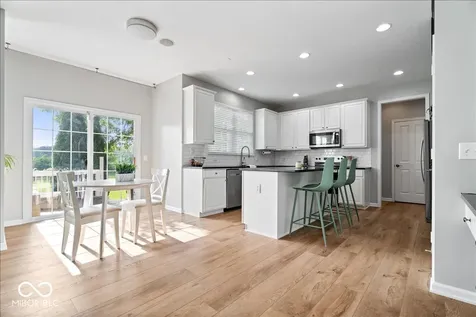 6563 Bainbridge Way Zionsville IN 46077