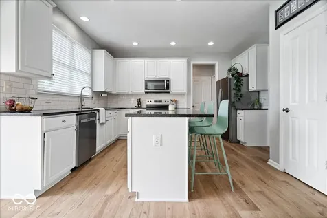 6563 Bainbridge Way Zionsville IN 46077