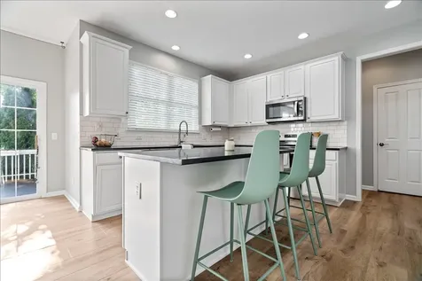 6563 Bainbridge Way Zionsville IN 46077