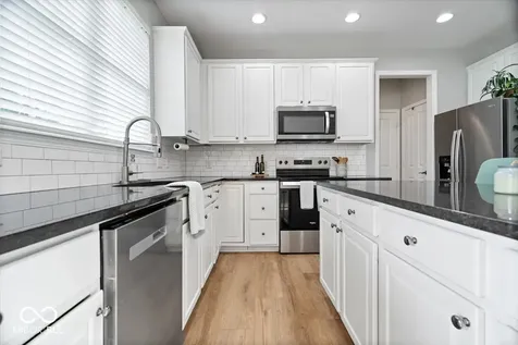 6563 Bainbridge Way Zionsville IN 46077