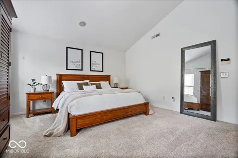 6563 Bainbridge Way Zionsville IN 46077