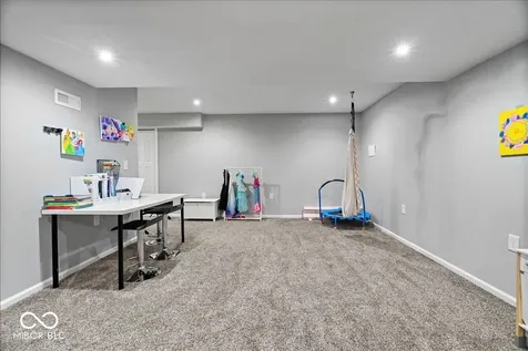 6563 Bainbridge Way Zionsville IN 46077