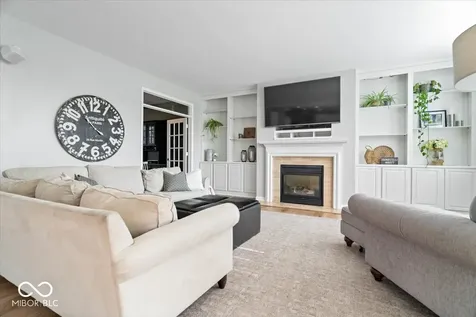 6563 Bainbridge Way Zionsville IN 46077