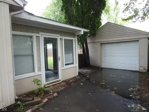 1111 Ashland Avenue Whiteland IN 46184