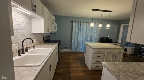 1111 Ashland Avenue Whiteland IN 46184