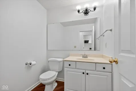 211 Wyndotte Drive Carmel IN 46032