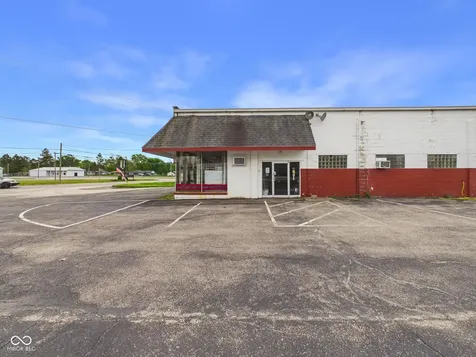 4411 N Broadway Avenue Muncie IN 47303