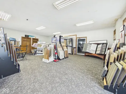 4411 N Broadway Avenue Muncie IN 47303