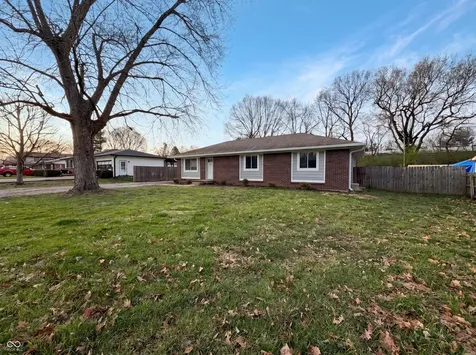 4663 W Runyon Lake Drive Greenwood IN 46143