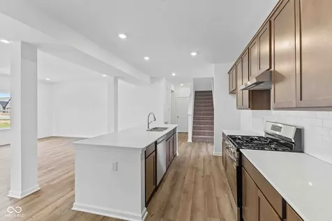 4830 Waterline Street Mccordsville IN 46055