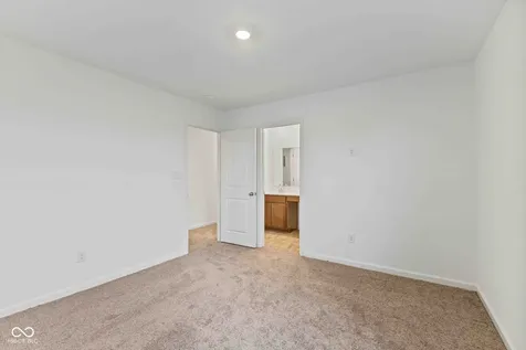 4830 Waterline Street Mccordsville IN 46055