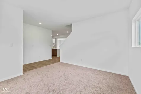 4830 Waterline Street Mccordsville IN 46055