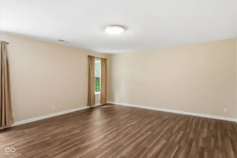 7253 Ponderosa Pines Place Indianapolis IN 46239