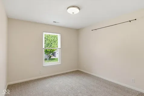 7253 Ponderosa Pines Place Indianapolis IN 46239