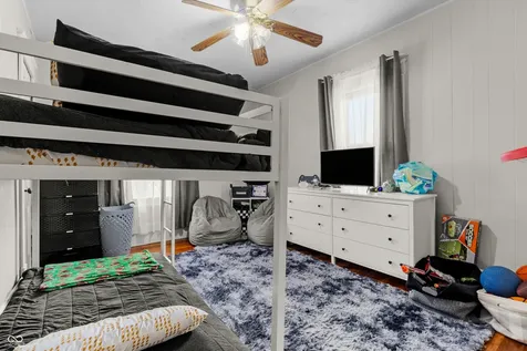 606 N Pine Street Seymour IN 47274